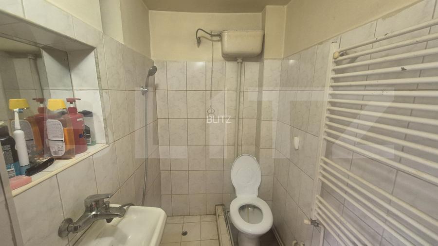 Casa cu 2 camere de vanzare, 50 mp, teren 335 mp, strada Mara, zona Piata Mica - 13