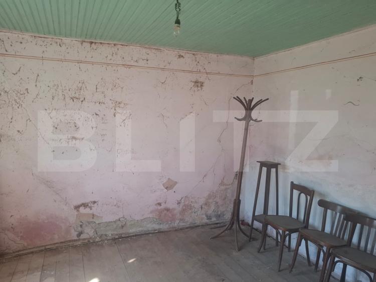 Casa individuala, 100 mp, teren 5000 mp, zona Mogosani