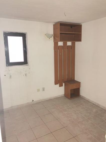 Casa vila locuit  Imobil  P+ 2 cu 12 camere +living spatios 435 METRI