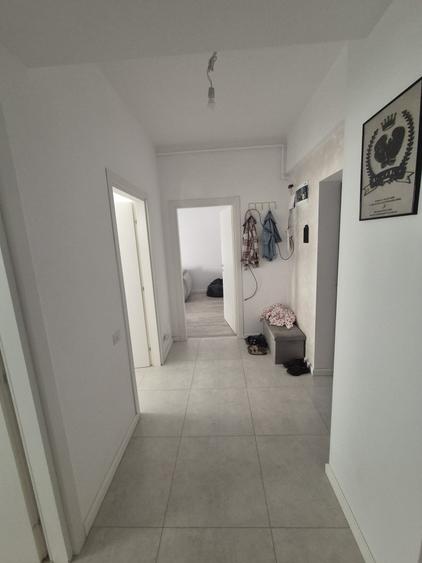 Apartament 2 camere de vanzare -metrou aproape !