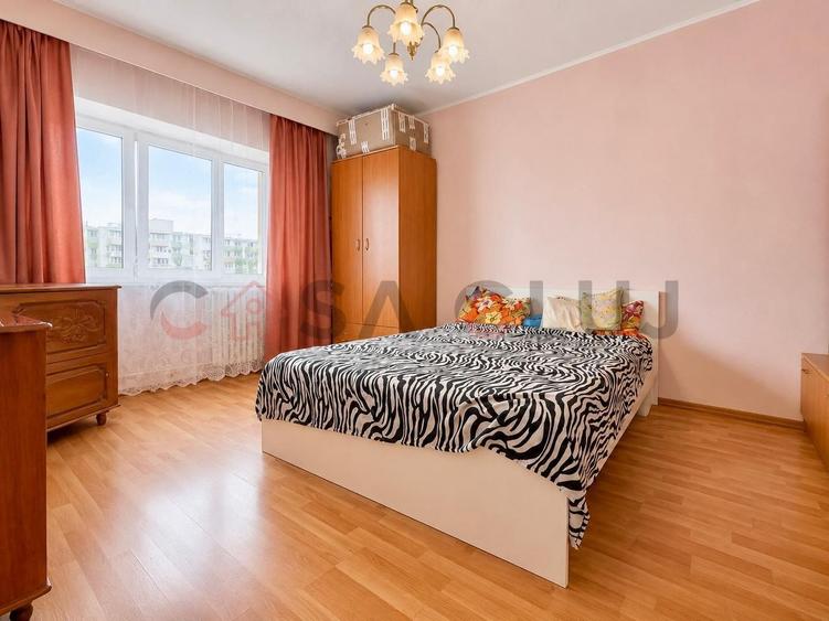 3 camere decomandate, etaj intermediar, zona Primăverii