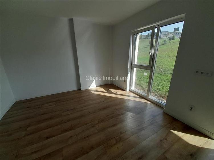 Vanzare apartament 3 camere zona Valea Chintaului Iris 4 km Auchan, Cluj-Napoca