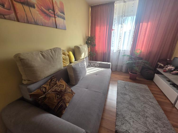 Vand 2 camere zona Astra cu vedere spre Tampa si aer conditionat - 3
