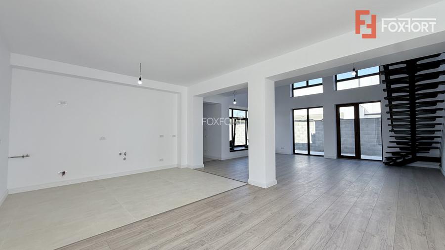 COMISION 0% Casa individuala de vanzare cu 4 camere - Mosnita Noua