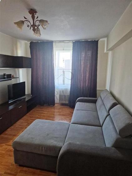 GARII - 2 CAM - 3 BALCOANE - ETAJ INTERMEDIAR - LIFT
