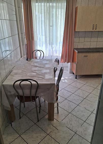 Apartament 3Camere,Basarabia,bl.1984,reabilitat,et.2/10,DECOMANDAT,2 bai,mobilat