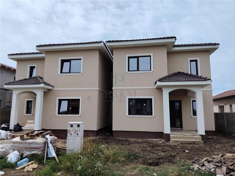 Duplex despartit prin C.T. - spatios -  5 camere - bucatarie inchisa -