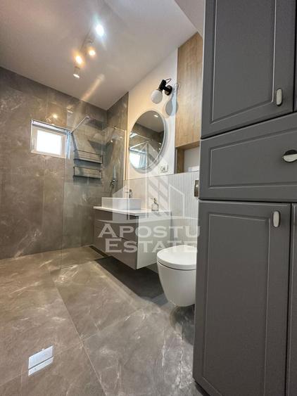 Apartament de vanzare cu 2 camere, Bucatarie inchisa, zona Soarelui