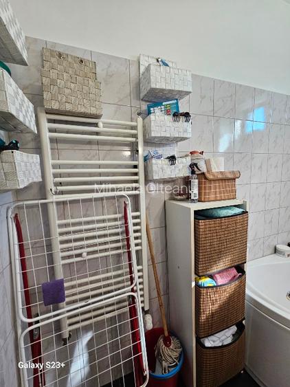 Garsonieră spațioasă, complet decomandată, mobilată și utilată – gata de mutare - 12