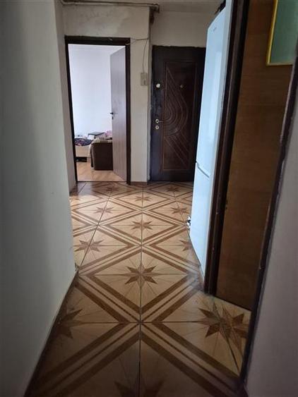 Berceni Universitatea Spiru Haret 3 camere, mobilat