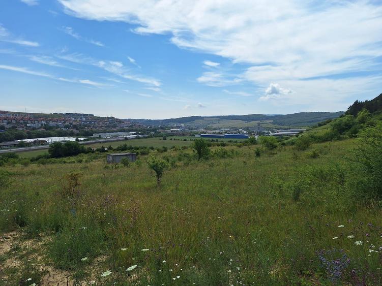 Teren intravilan 5.800 mp, Baciu Vatra Satului Vechi, Panorama superba