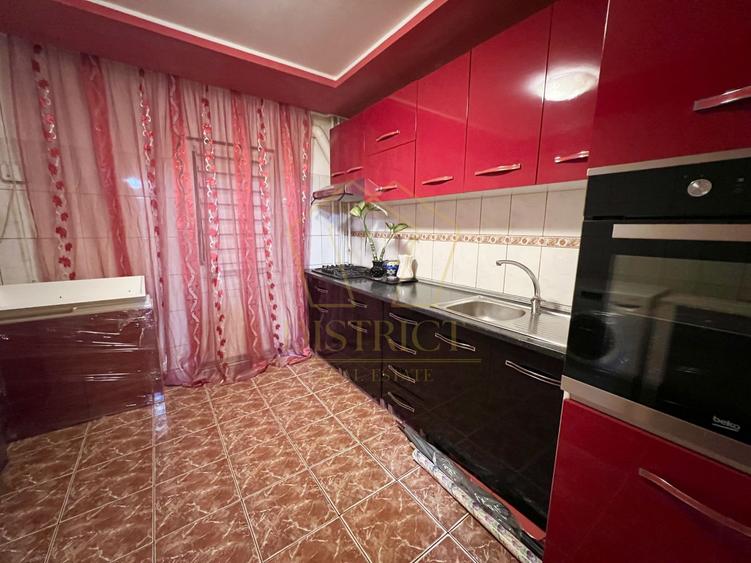Apartament spatios cu 3 camere | Dambovita