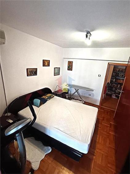DUPLEX imens , zona Calarasi 3 camere, 2 Bai, 112 MP
