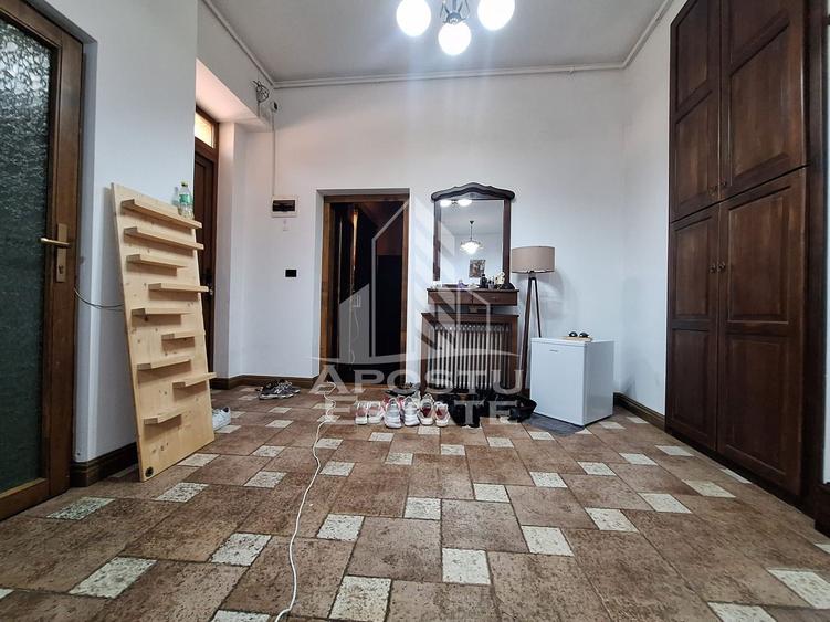 Apartament 2 camere, 60 mp utili, zona Centrala