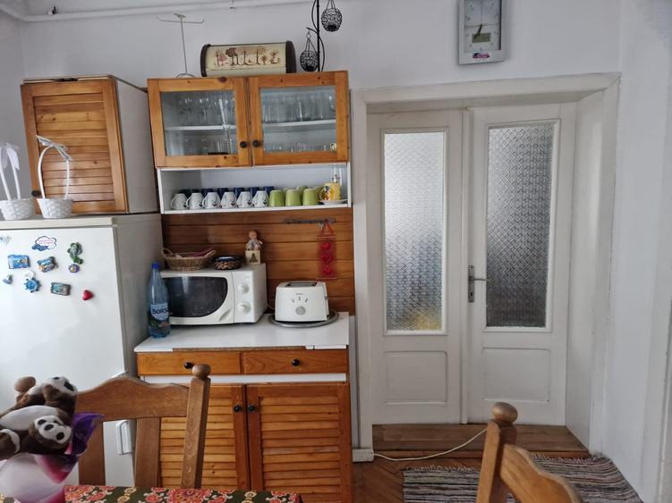 Vand in Gornesti casa cu 5 camere, 1200 mp teren