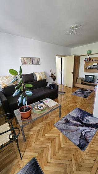 Ion Mihalache, vanzare apartament 2 camere, 52 mp totali, imobil reabilitat,