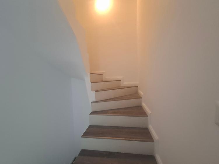 Vilă modernă de mijloc, finalizată la cheie | P+E+M | Curte proprie 130 mp