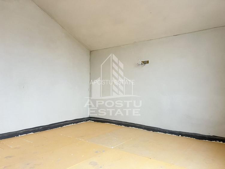 Casa individuala cu 5 camere, de vanzare, 653mp teren, in Sanandrei - 2