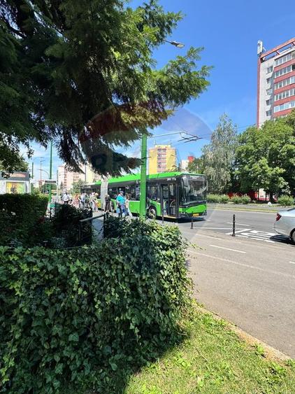 Spațiu comercial — Bulevardul Saturn, 60 mp, parter