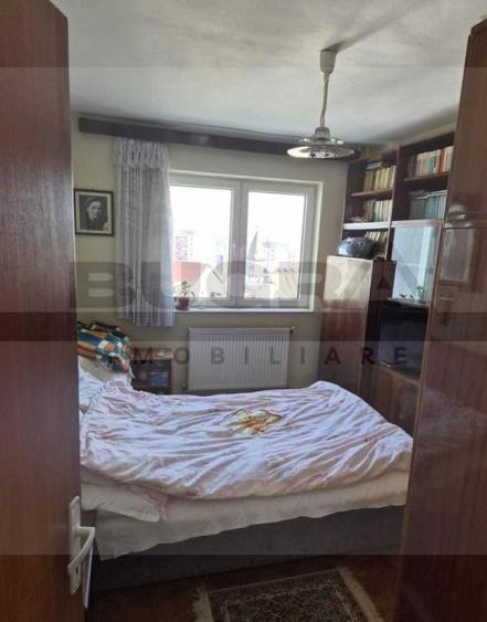 Apartament cu 3 camere, 66 mp, etaj intemediar, garaj, Zona Minerva