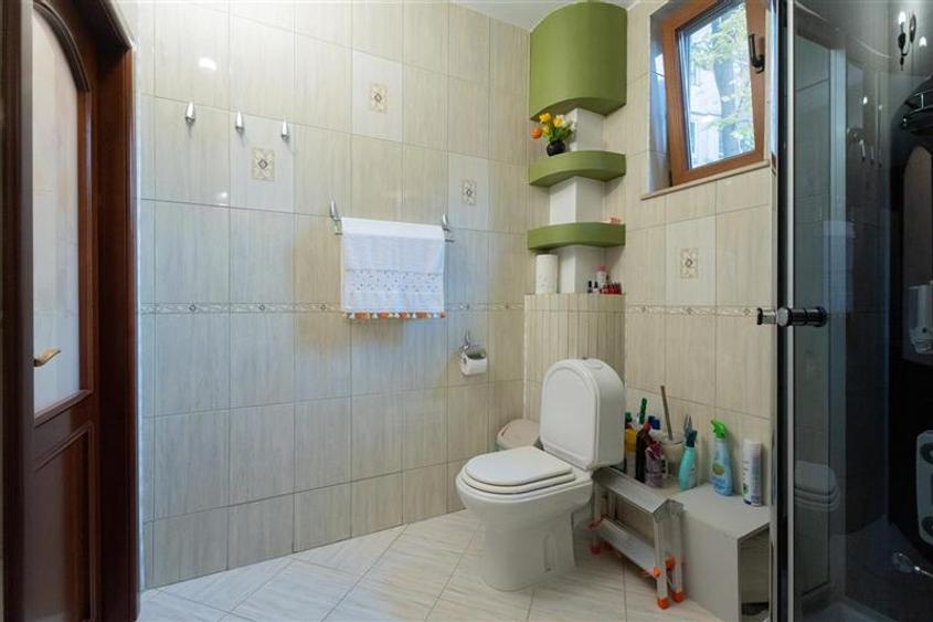 Casa deosebita cu facilitati premium in Tatarasi, Iasi – Eleganta, confort si in