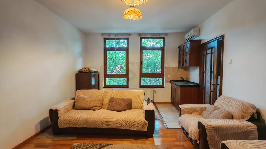 REA1028837 Apartament 4 camere - Domenii - Vila