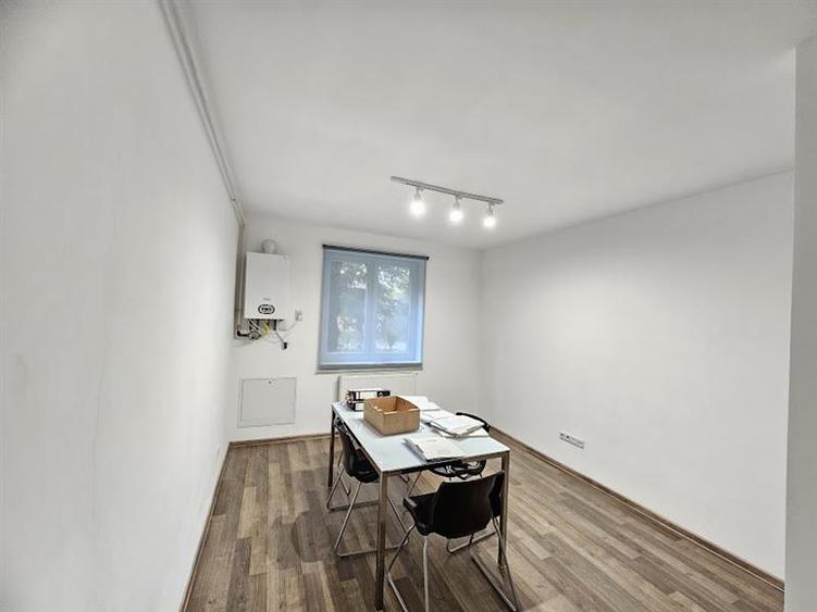 Vanzare apartament NOU 3 camere in Unirii cu parcare proprie.