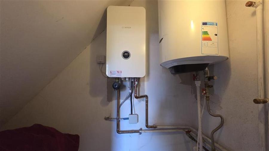 COMISION 0% CASA VECHE CU TEREN STR PREYER IOSEFIN
