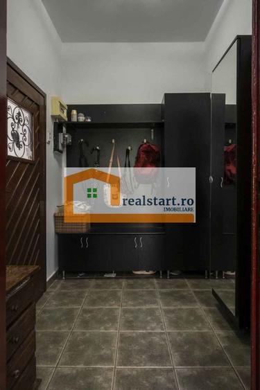 Langa Metrou, curte proprie 200mp, Garaj, 3 camere, centrala, pet friendly