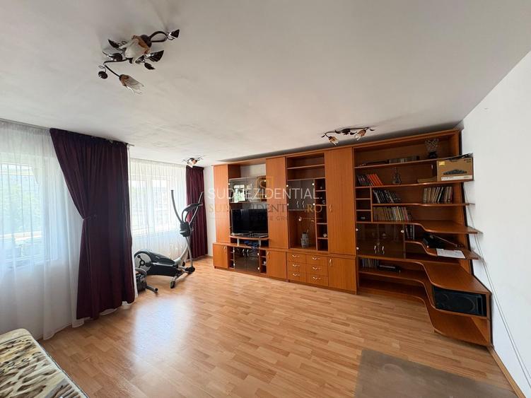 Apartament 3 camere de închiriat –  Zona 13 Septembrie - 3