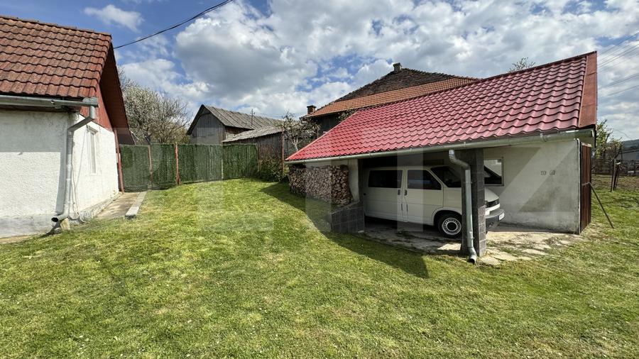 Casă de vânzare, în Sigmir și 10 ari de teren