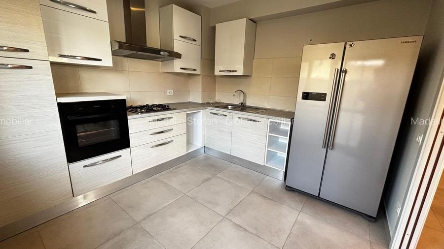 VANZARE VILA TIP DUPLEX - MOBILATA SI UTILATA - ZONA MIHAI BRAVU - 8