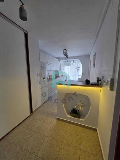 Apartament 3 camere Vlahuta, 75 mp - Brasov