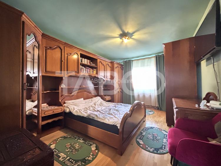 Apartament cu 4 camere de vanzare Piata Flora Manastur Comision 0% - 2