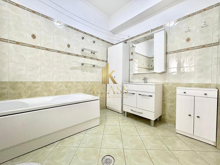 Apartament de inchiriat cu 5 camere in Cartierul Francez