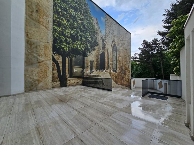 SPAȚII PREMIUM DE ÎNCHIRIAT – STR. BREȘTEI NR. 25, CRAIOVA – ZONA CENTRALĂ - 26