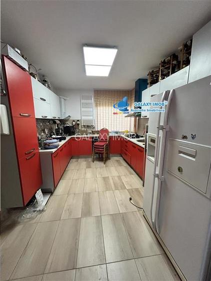 uplex 4 camere-Mansarda utila-Curte amenajata-Pivnita-str Safirului - 26