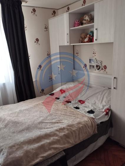 OFERTA  REDUSA - APARTAMENT 4 CAMERE CALEA BUCURESTI - VANZARE
