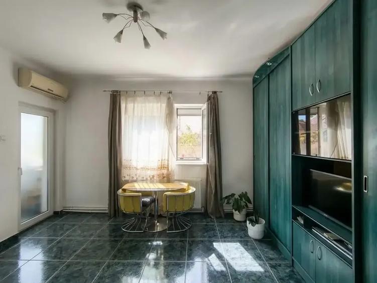 Studio cu GRĂDINĂ PRIVATĂ 27 mp
