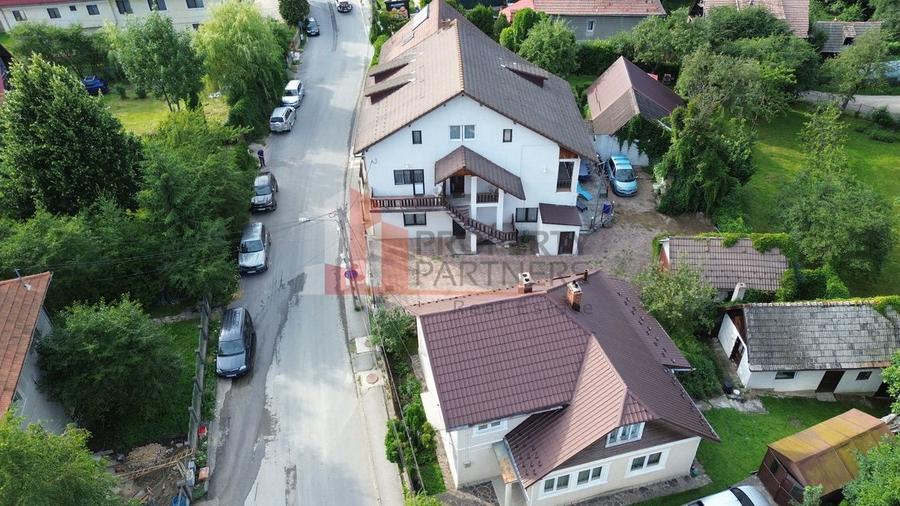 Pensiune lângă Castelul Bran | 9 camere | Pregătită pentru activitate