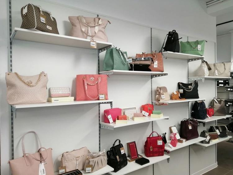 Spațiu comercial ultracentral, 200 mp singurul vad 100% pietonal Roman