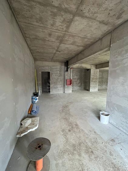 SPATIU COMERCIAL // ALBERT - GRADINILE // 101 MP