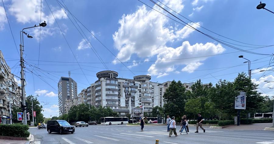 Piața Unirii.Spatiu comercial stradal.