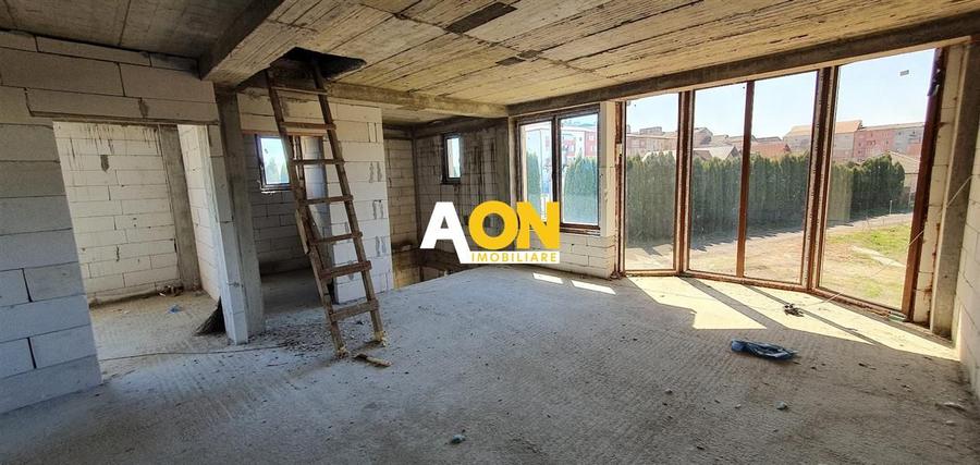 1/2 Duplex, 4 camere, 290 mp teren, Ampoi 2