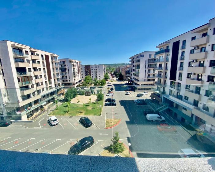 Apartament 3 camere Class Park | Parcare | Etaj 4 | Luminos