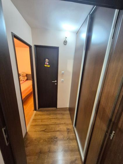2 Cam--5 Min Iulius Town-Mobilat-Utilat-Centrala-54MP-97.500 Euro!