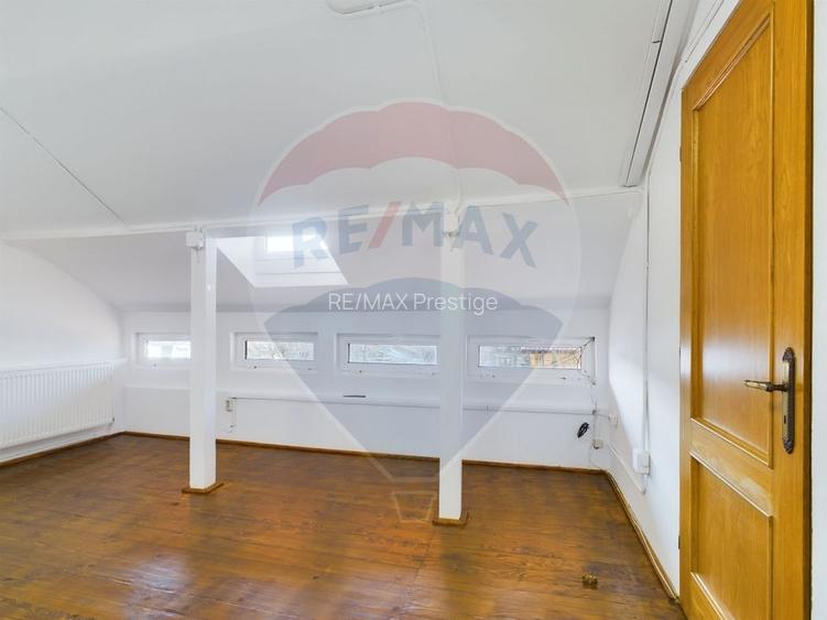 Casa cu 5 camere de inchiriat 210 mp | Eroii Revolutiei - 26
