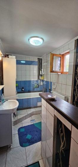 Casa cu 3 corpuri de vanzare,  6 camere, 400 mp + teren 2800 mp I Barcani - 12