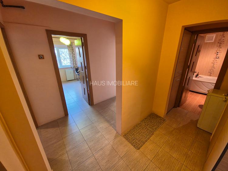 Casa de Cultură 2 camere CF 0 renovat 56 mp etaj 3 din 4