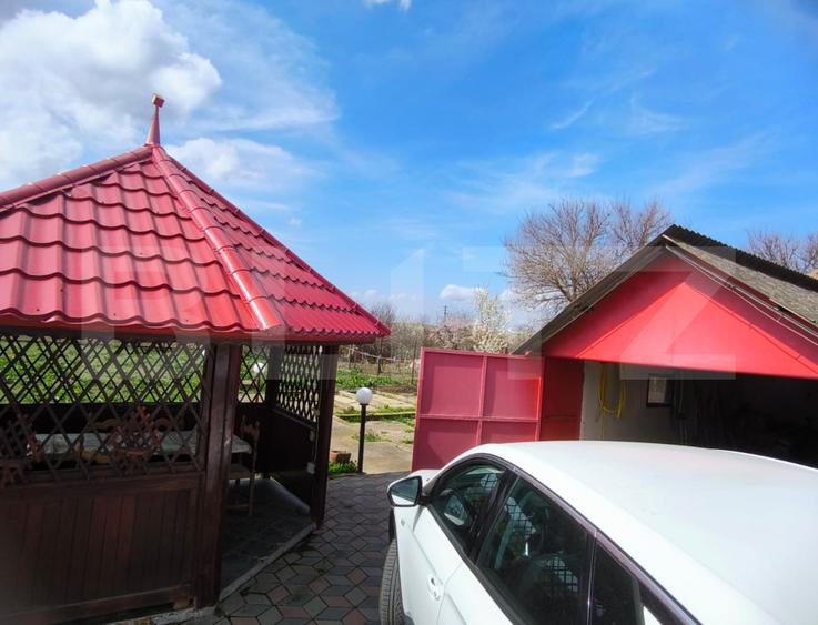 Casa 250 mp utili, 1450 mp teren, zona Balta Verde